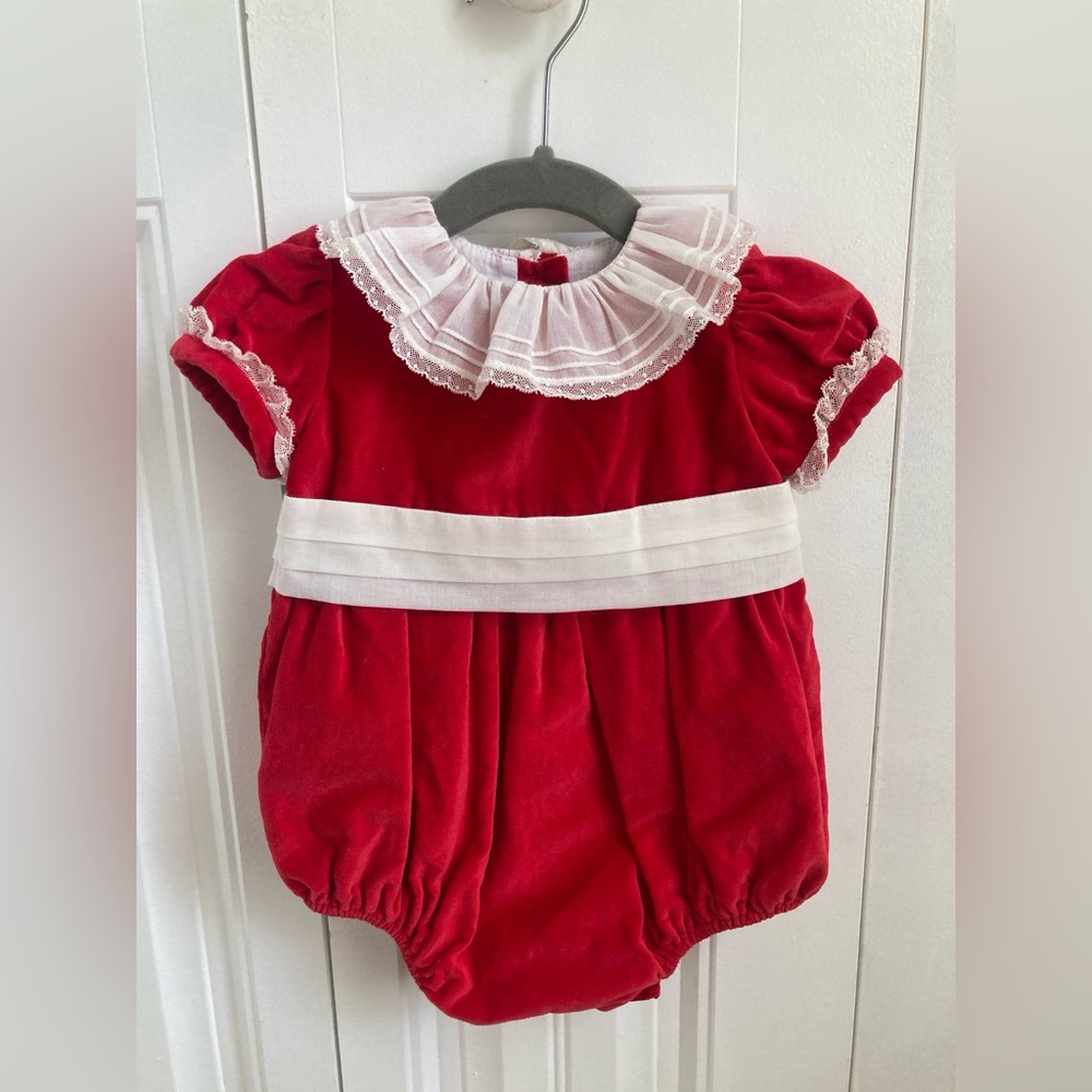 Sal & Pimenta Red Velvet Bubble size 9m